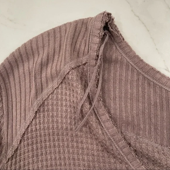 🎉HOST PICK🎉 NWOT Free People Taupe Drippy long sleeve waffle print thermal T - Picture 9 of 16